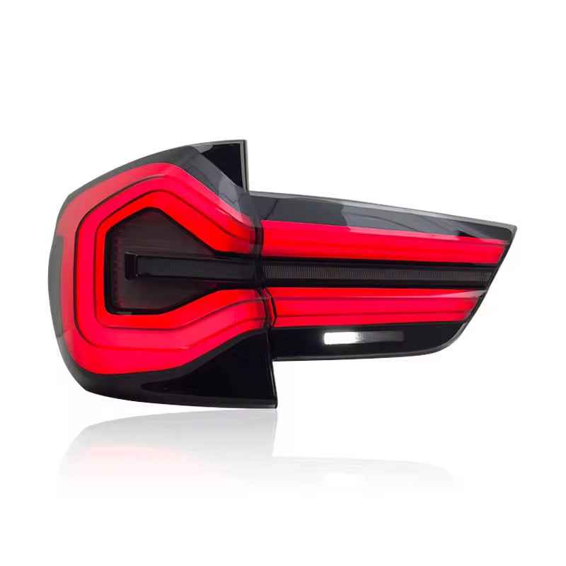 BMW X3 F25 (2010–2017) galiniai LED žibintai su „Streamer“ posūkio indikatoriais, modifikuota F į G serijos versija